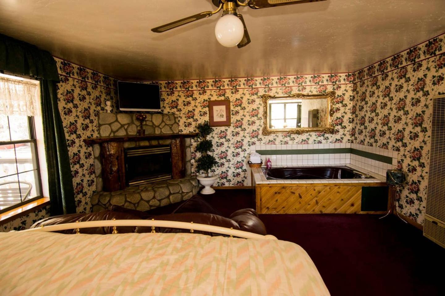 Black Forest Lodge บิ๊กแบร์เลค ภายนอก รูปภาพ